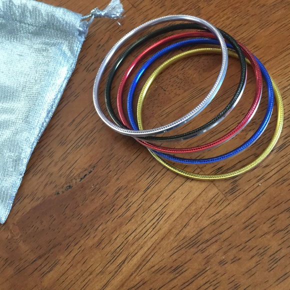 Colored Bangle Set - Picture 4 of 4